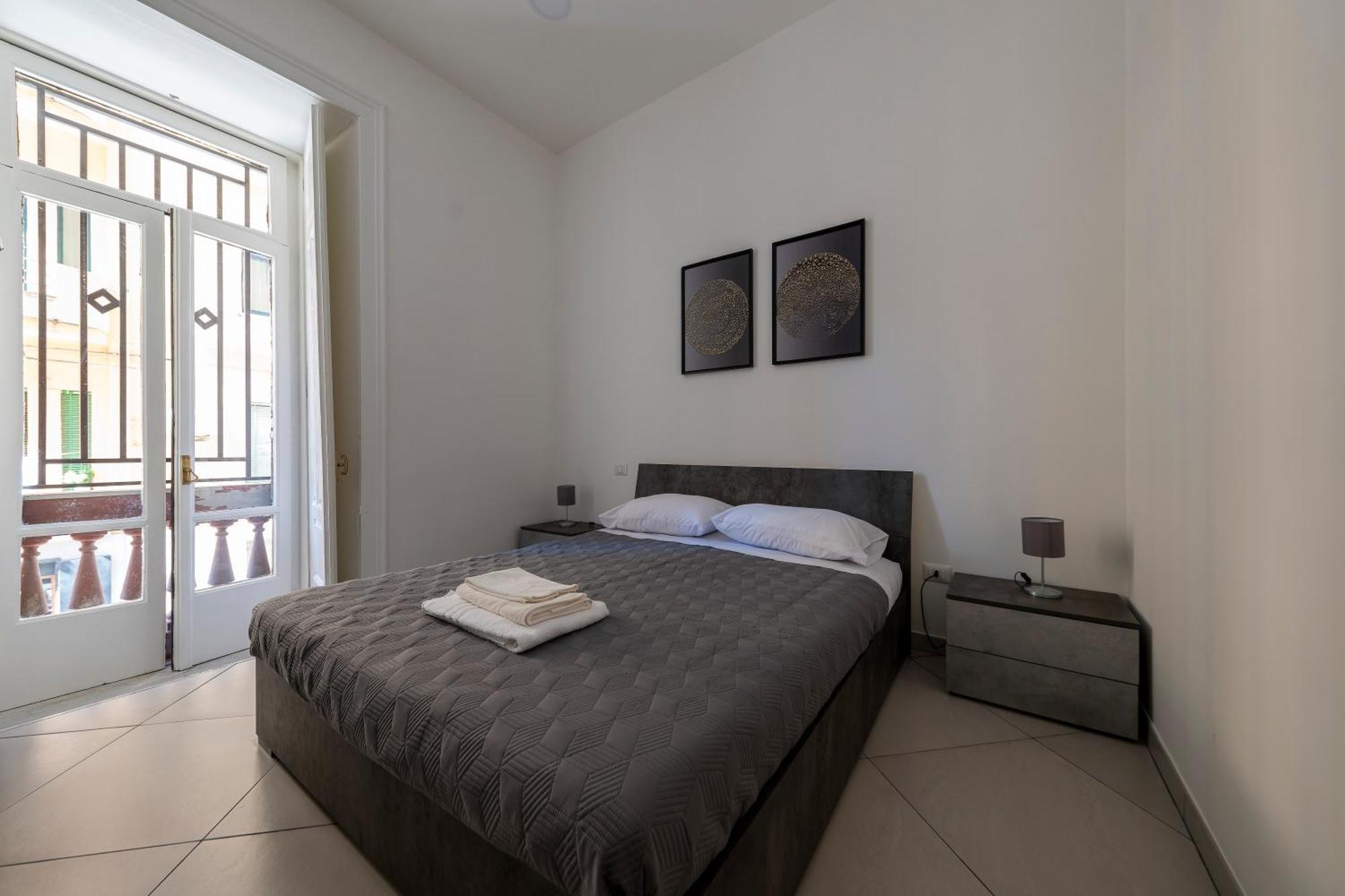 Casa Vacanze Nemesi Tyche Salerno Luaran gambar