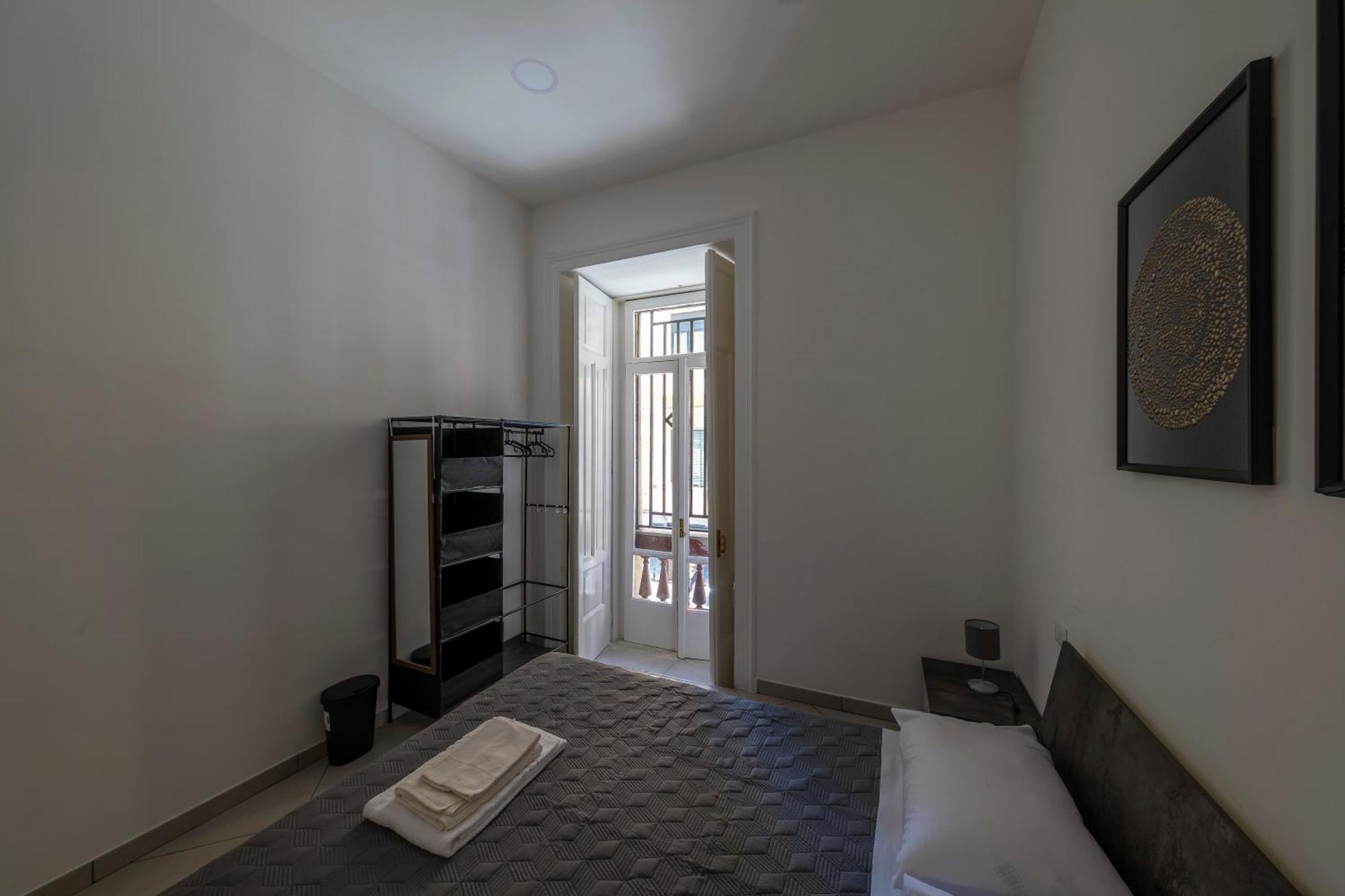 Casa Vacanze Nemesi Tyche Salerno Luaran gambar